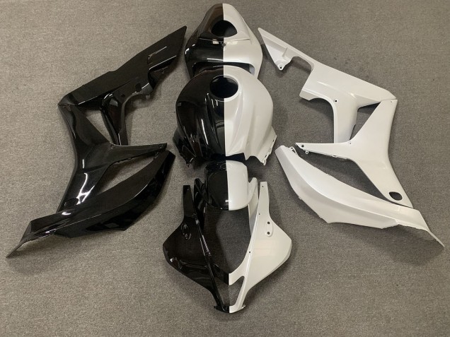 Glänzendes Schwarz/Weiß-Split 07-08 Honda CBR600RR Verkleidung Glänzendes Schwarz/Weiß-Split 07-08 Honda CBR600RR Verkleidung